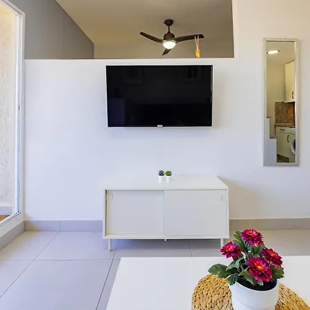 Apartment Cubo's Benalbeach Sea View & Terrace
